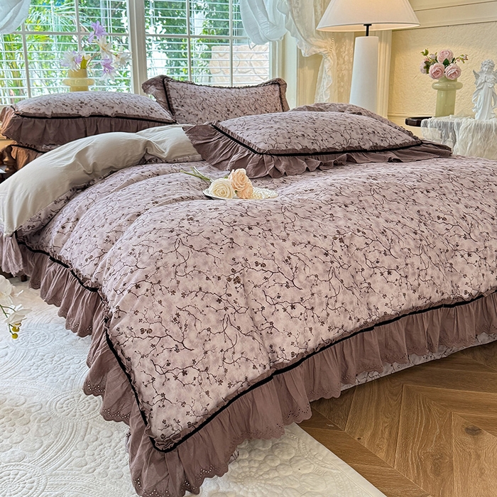 91家纺网 家纺一手货源 找家纺 巧玲珑 2025新款法式蕾丝印花60支进口长绒棉四件套 花溪-灰