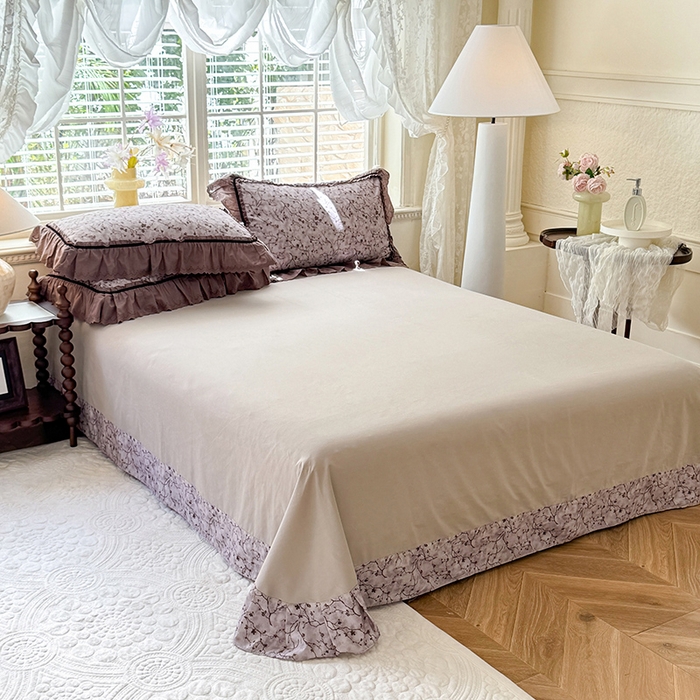 91家纺网 家纺一手货源 找家纺 巧玲珑 2025新款法式蕾丝印花60支进口长绒棉四件套 花溪-灰