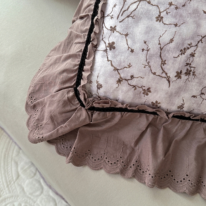91家纺网 家纺一手货源 找家纺 巧玲珑 2025新款法式蕾丝印花60支进口长绒棉四件套 花溪-灰