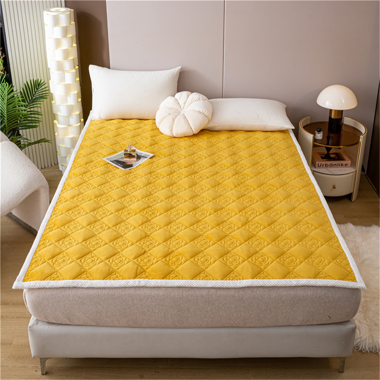 91家纺网 家纺一手货源 找家纺 正邦家纺 2025新款学生宿舍上下铺牛奶绒刺绣玫瑰花夹棉床垫床护垫床褥子 芒果黄