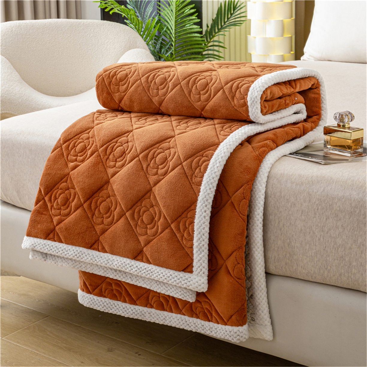 91家纺网 家纺一手货源 找家纺 正邦家纺 2025新款学生宿舍上下铺牛奶绒刺绣玫瑰花夹棉床垫床护垫床褥子 枫糖橘棕