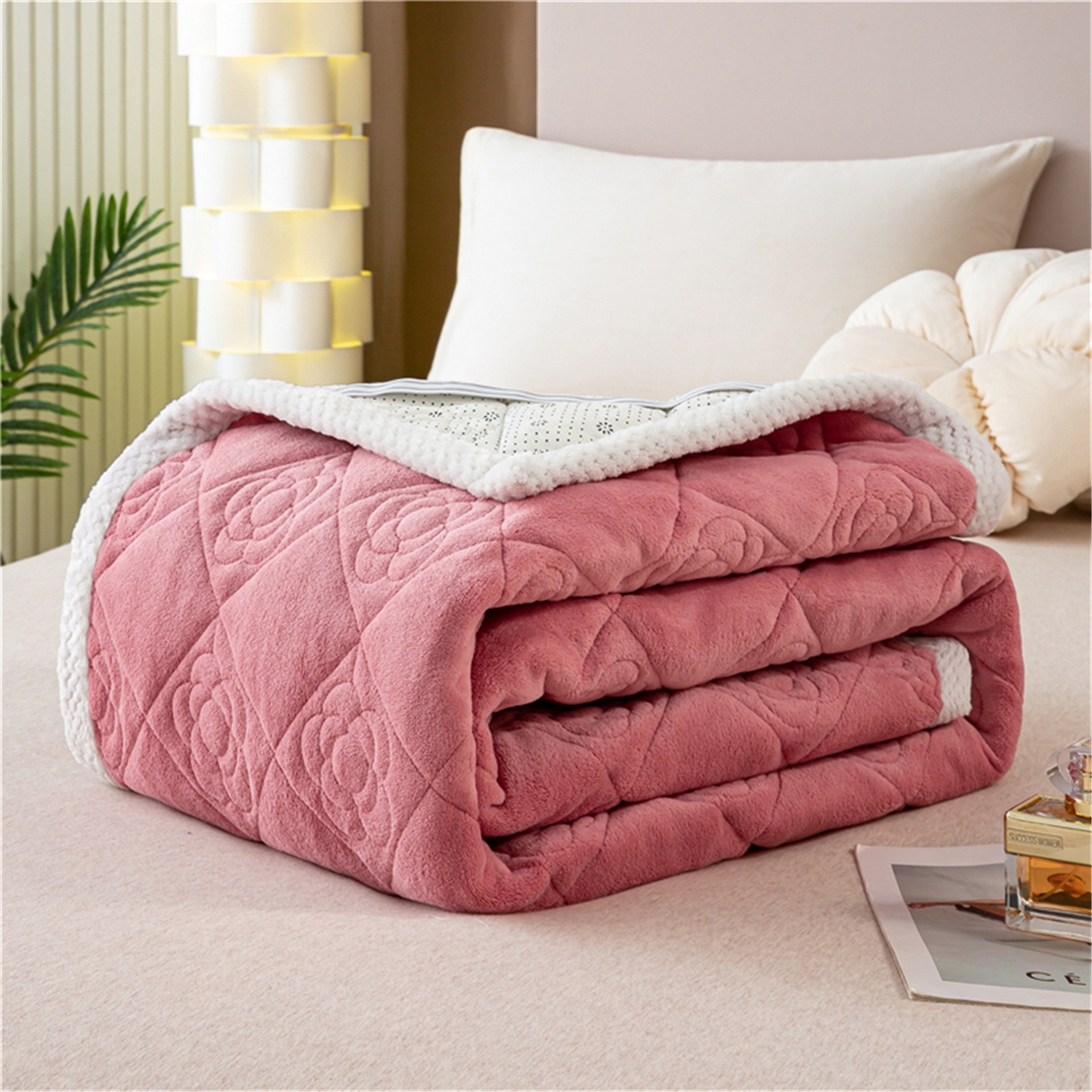 91家纺网 家纺一手货源 找家纺 正邦家纺 2025新款学生宿舍上下铺牛奶绒刺绣玫瑰花夹棉床垫床护垫床褥子 莲红