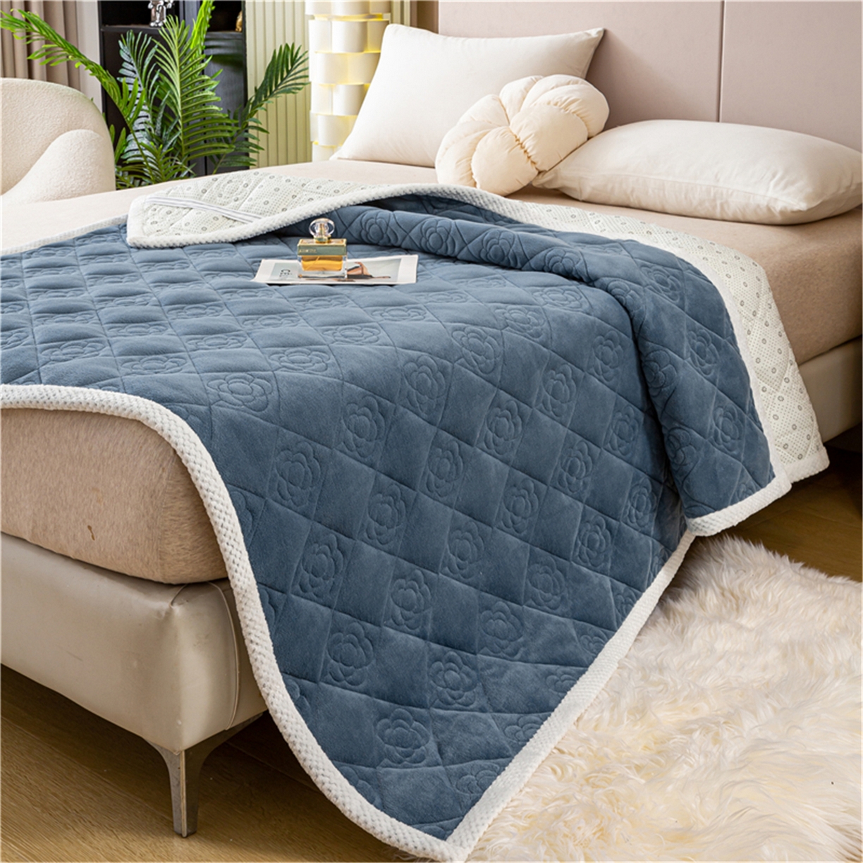 91家纺网 家纺一手货源 找家纺 正邦家纺 2025新款学生宿舍上下铺牛奶绒刺绣玫瑰花夹棉床垫床护垫床褥子 卡布里蓝