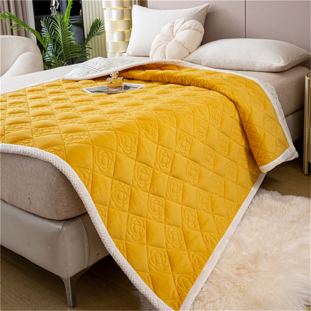 91家纺网 家纺一手货源 找家纺 正邦家纺 2025新款学生宿舍上下铺牛奶绒刺绣玫瑰花夹棉床垫床护垫床褥子 芒果黄