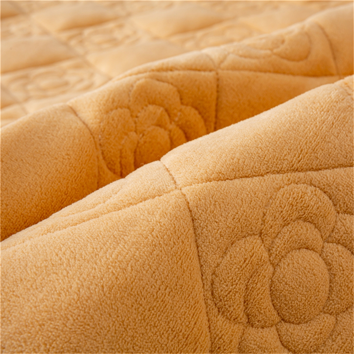 91家纺网 家纺一手货源 找家纺 正邦家纺 2025新款学生宿舍上下铺牛奶绒刺绣玫瑰花夹棉床垫床护垫床褥子 浅卡其