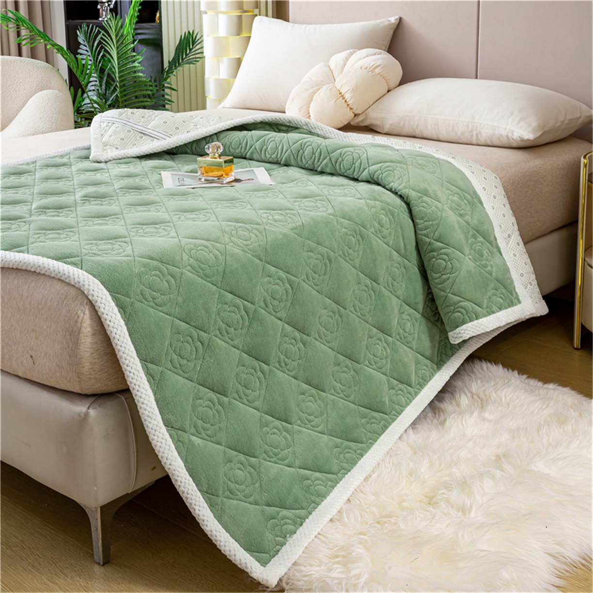 91家纺网 家纺一手货源 找家纺 正邦家纺 2025新款学生宿舍上下铺牛奶绒刺绣玫瑰花夹棉床垫床护垫床褥子 竹绿