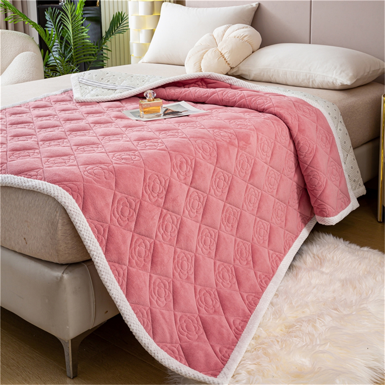 91家纺网 家纺一手货源 找家纺 正邦家纺 2025新款学生宿舍上下铺牛奶绒刺绣玫瑰花夹棉床垫床护垫床褥子 莲红