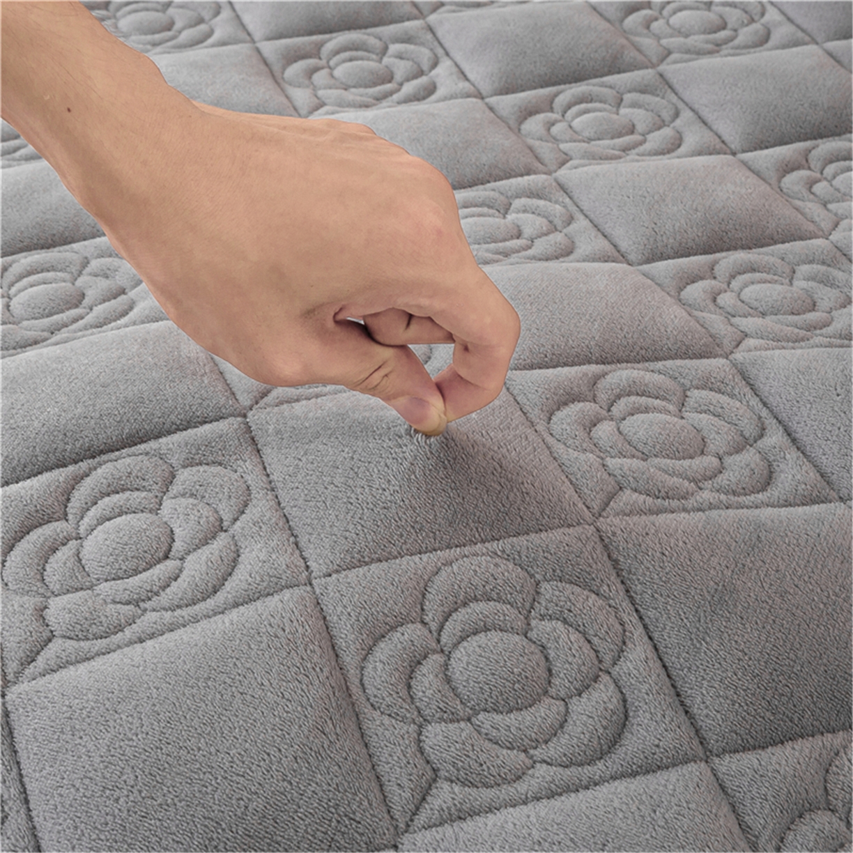 91家纺网 家纺一手货源 找家纺 正邦家纺 2025新款学生宿舍上下铺牛奶绒刺绣玫瑰花夹棉床垫床护垫床褥子 淡雅灰