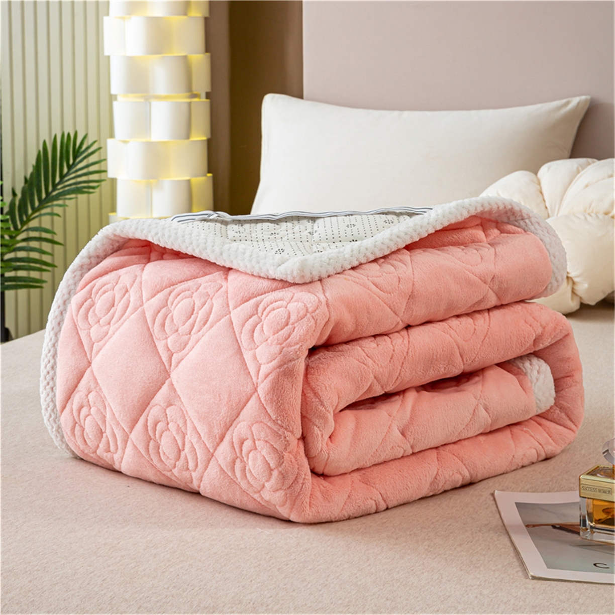 91家纺网 家纺一手货源 找家纺 正邦家纺 2025新款学生宿舍上下铺牛奶绒刺绣玫瑰花夹棉床垫床护垫床褥子 仙桃粉