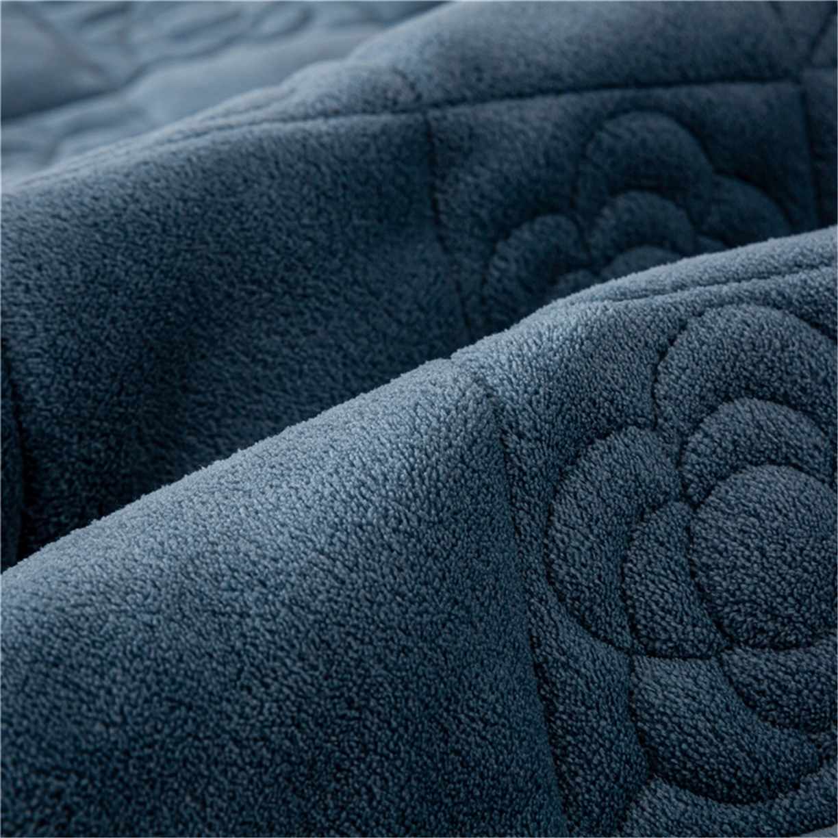 91家纺网 家纺一手货源 找家纺 正邦家纺 2025新款学生宿舍上下铺牛奶绒刺绣玫瑰花夹棉床垫床护垫床褥子 卡布里蓝