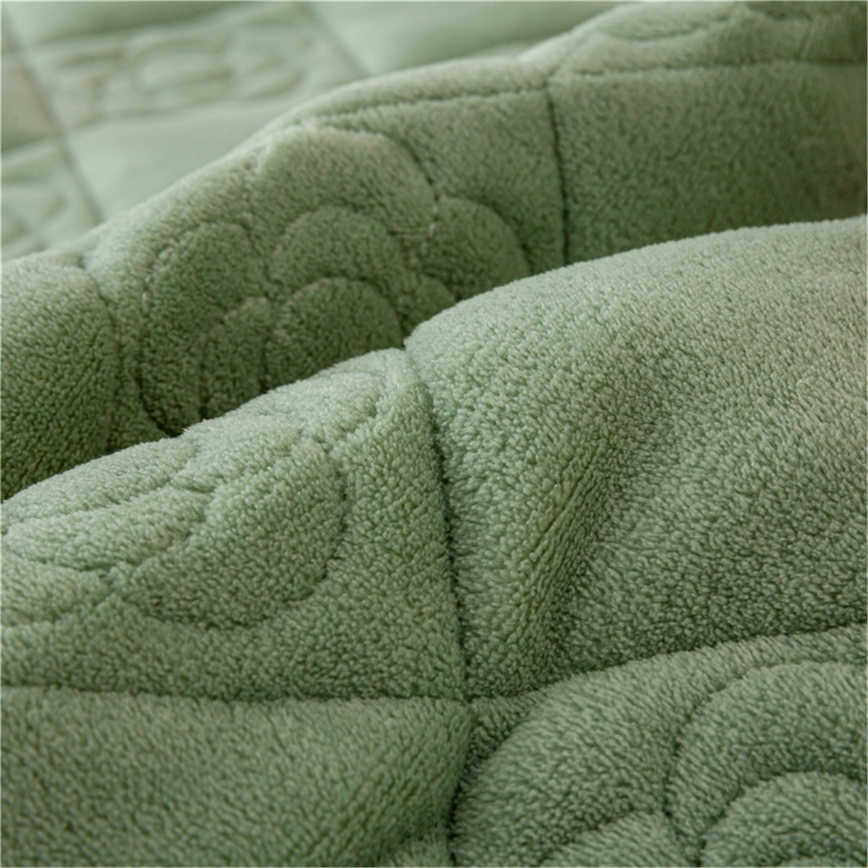 91家纺网 家纺一手货源 找家纺 正邦家纺 2025新款学生宿舍上下铺牛奶绒刺绣玫瑰花夹棉床垫床护垫床褥子 竹绿