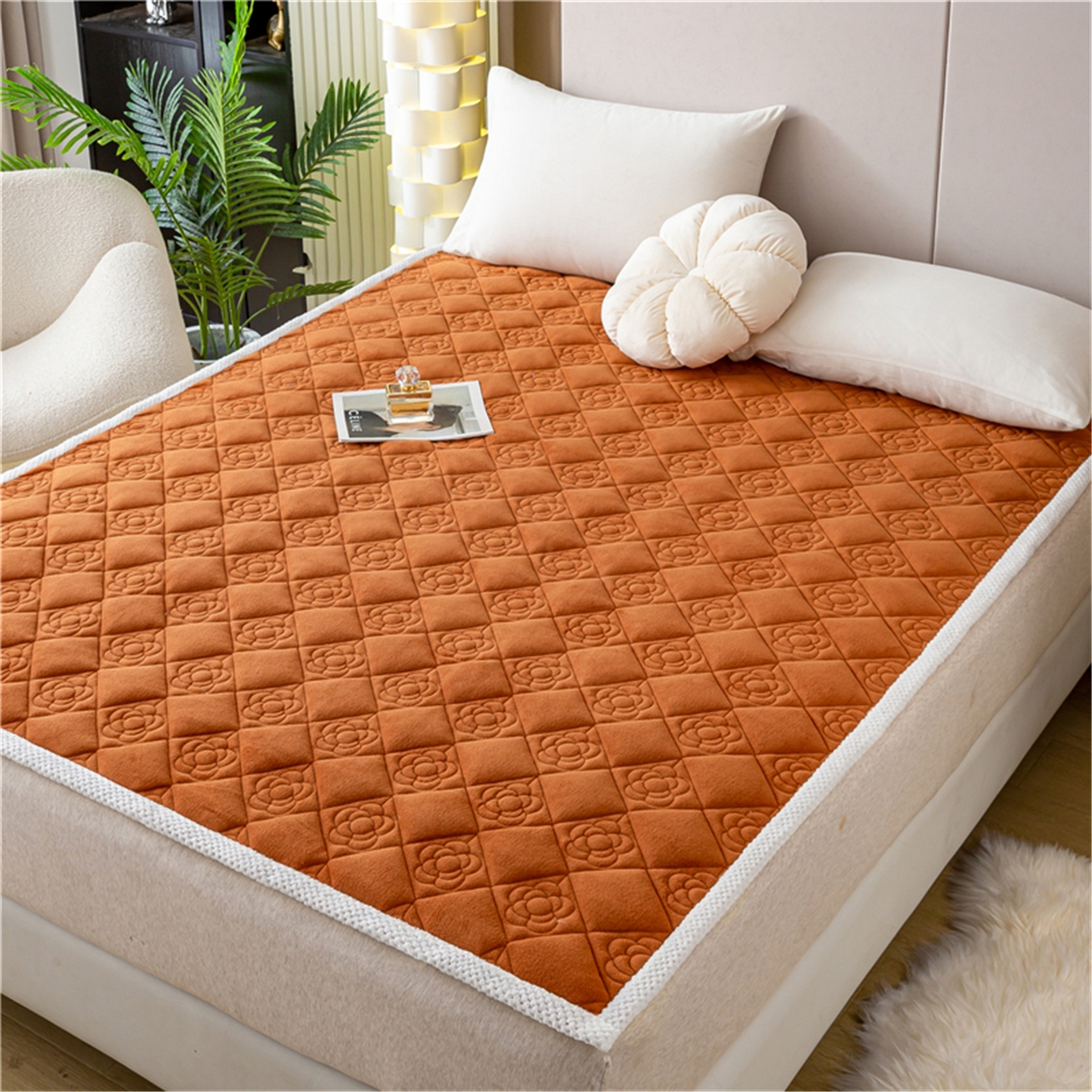 91家纺网 家纺一手货源 找家纺 正邦家纺 2025新款学生宿舍上下铺牛奶绒刺绣玫瑰花夹棉床垫床护垫床褥子 枫糖橘棕