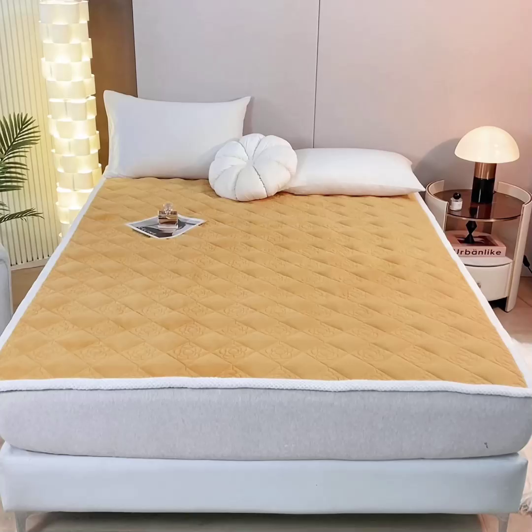 91家纺网 家纺一手货源 找家纺 正邦家纺 2025新款学生宿舍上下铺牛奶绒刺绣玫瑰花夹棉床垫床护垫床褥子 浅卡其