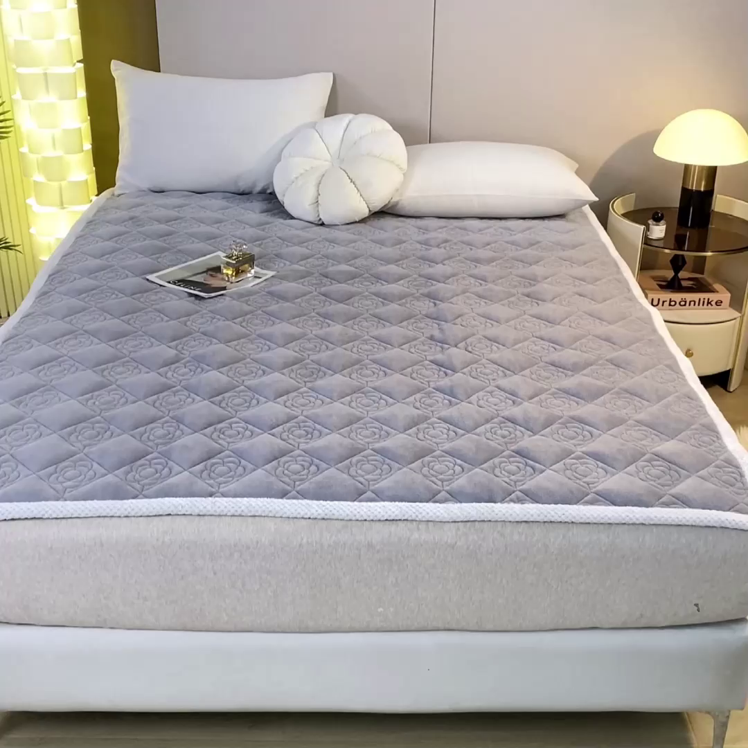 91家纺网 家纺一手货源 找家纺 正邦家纺 2025新款学生宿舍上下铺牛奶绒刺绣玫瑰花夹棉床垫床护垫床褥子 淡雅灰