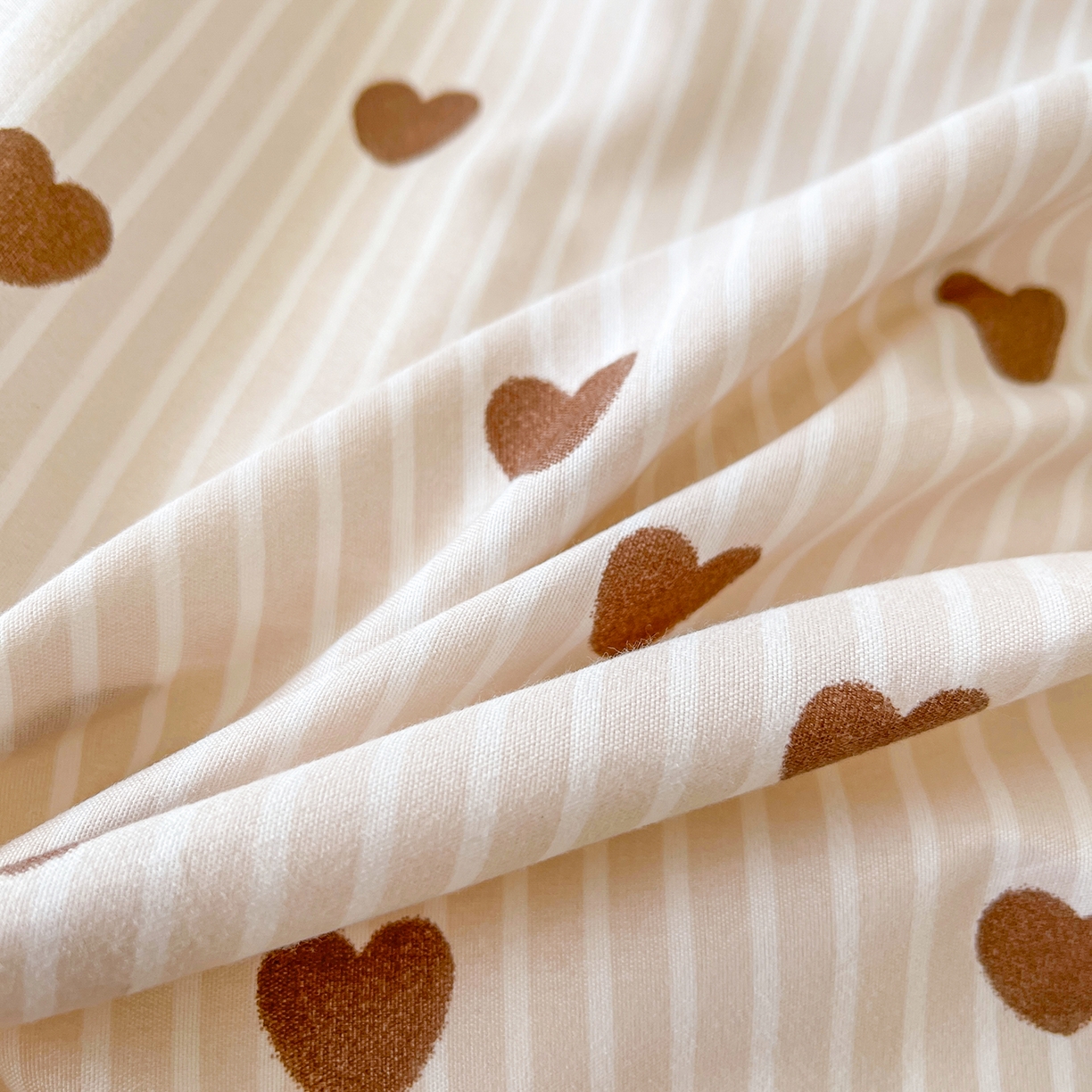 91家纺网 家纺一手货源 找家纺 笠裙家纺 2025新款磨毛S边韩版防滑床裙单床裙床裙单件 心意