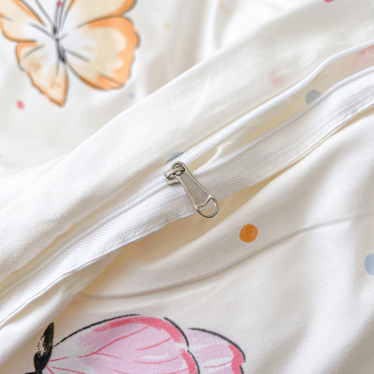 91家纺网 家纺一手货源 找家纺 笠裙家纺 2025新款磨毛S边韩版防滑床裙单床裙床裙单件 比翼