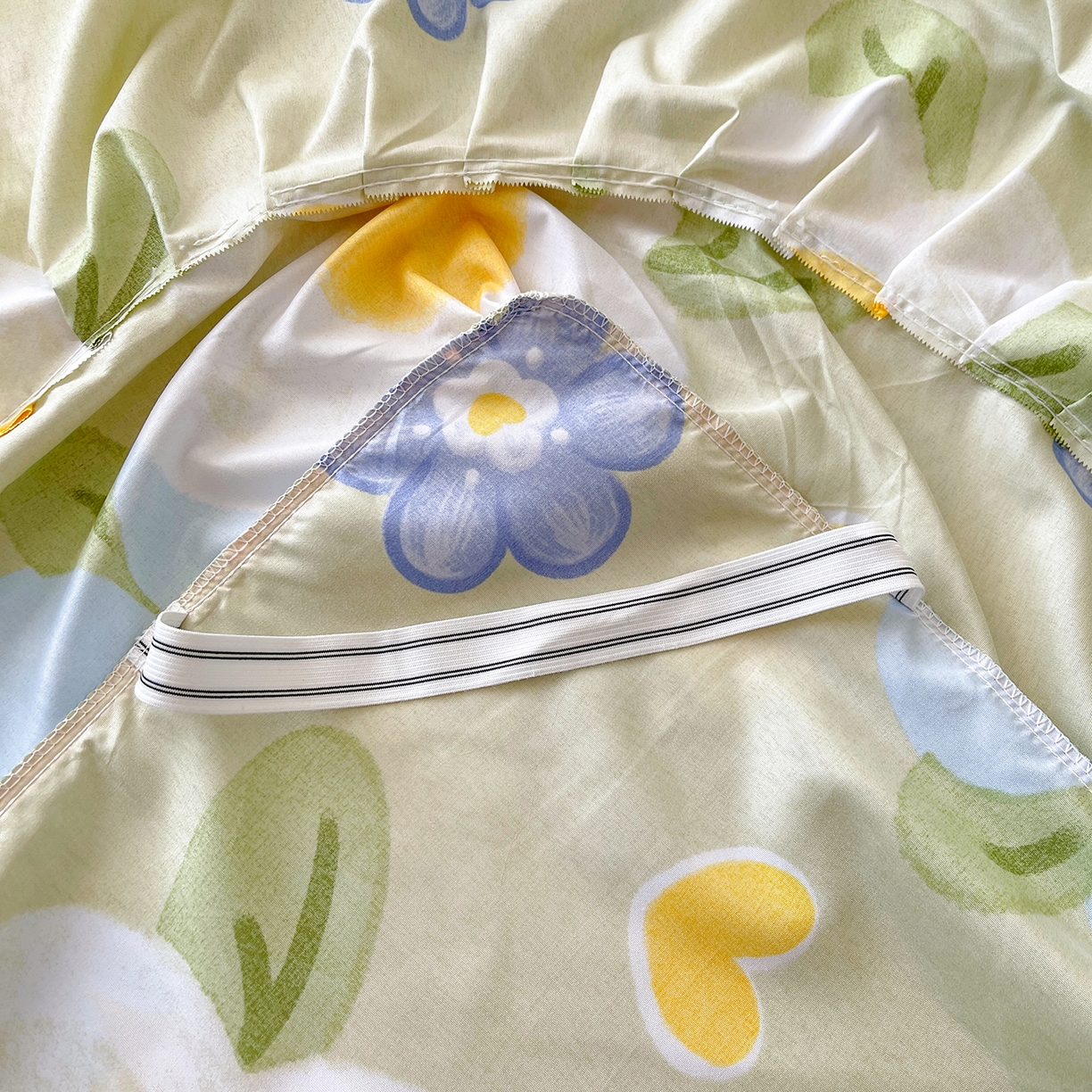 91家纺网 家纺一手货源 找家纺 笠裙家纺 2025新款磨毛S边韩版防滑床裙单床裙床裙单件 花爱