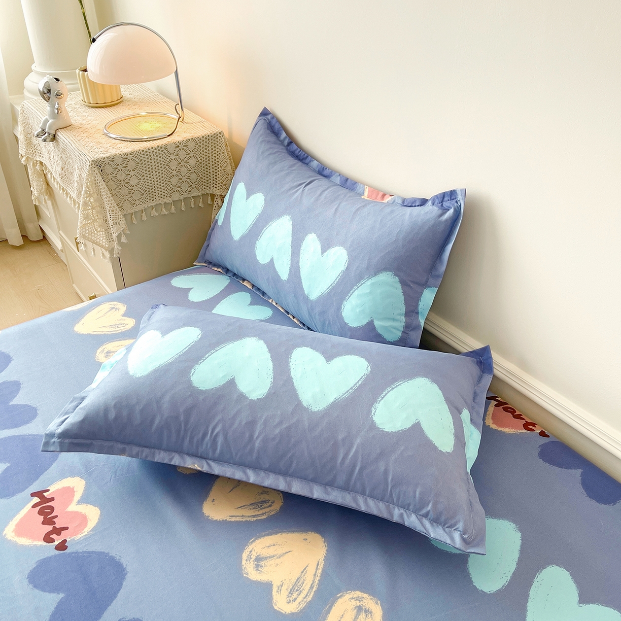 91家纺网 家纺一手货源 找家纺 笠裙家纺 2025新款磨毛S边韩版防滑床裙单床裙床裙单件 心定律