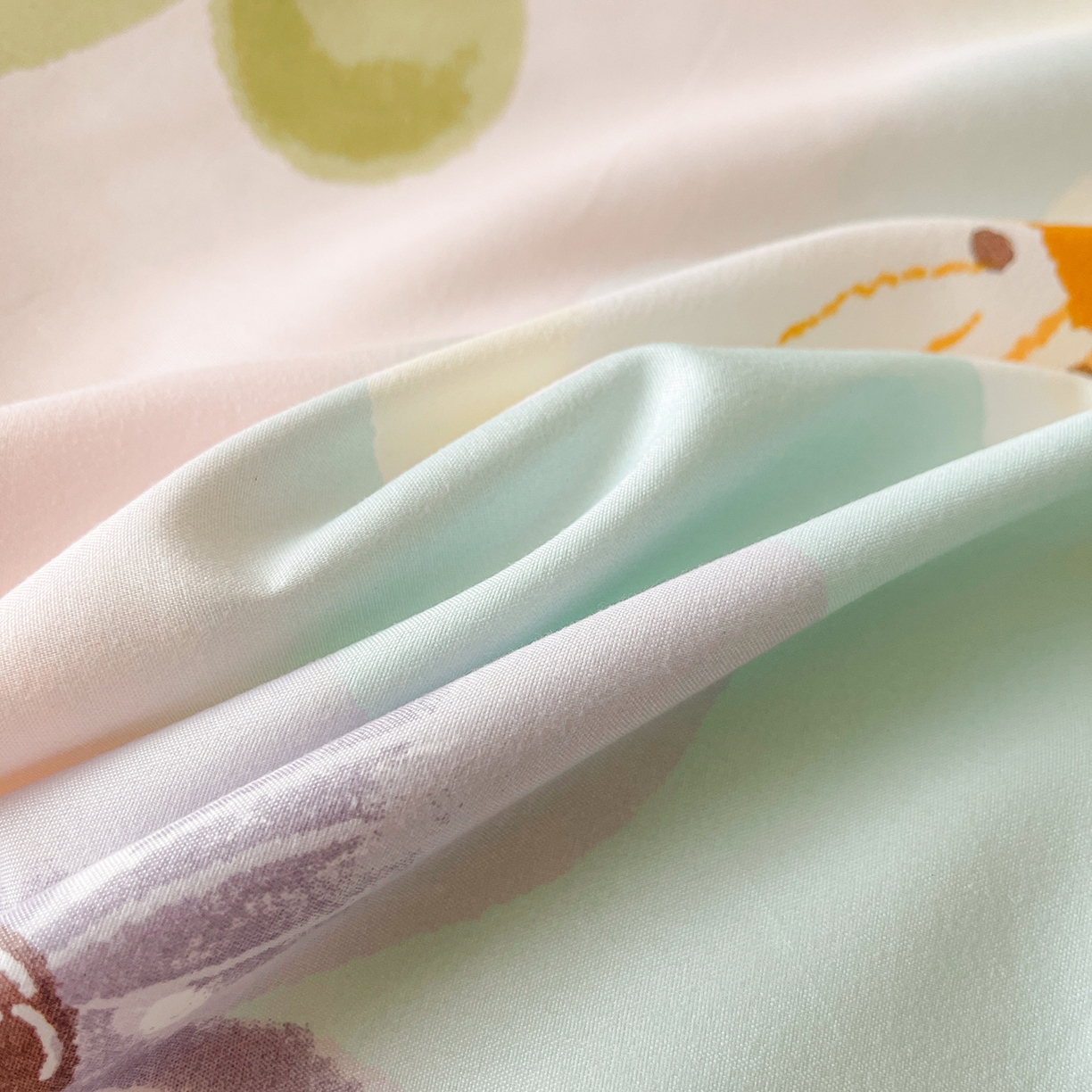 91家纺网 家纺一手货源 找家纺 笠裙家纺 2025新款磨毛S边韩版防滑床裙单床裙床裙单件 浅花