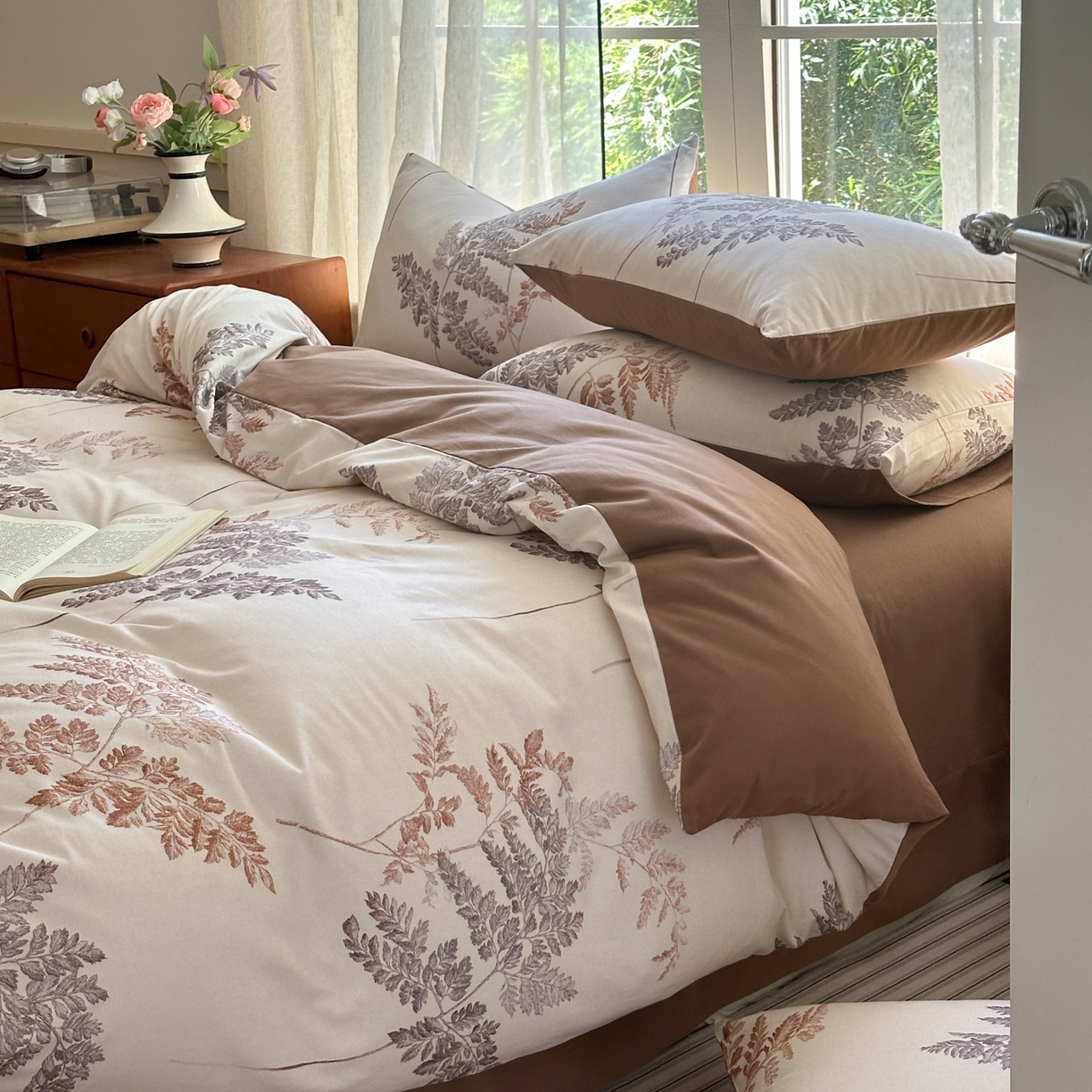 91家纺网 家纺一手货源 找家纺 优彩 2025新款数码印花全棉纯棉磨毛四件套 草木绮梦