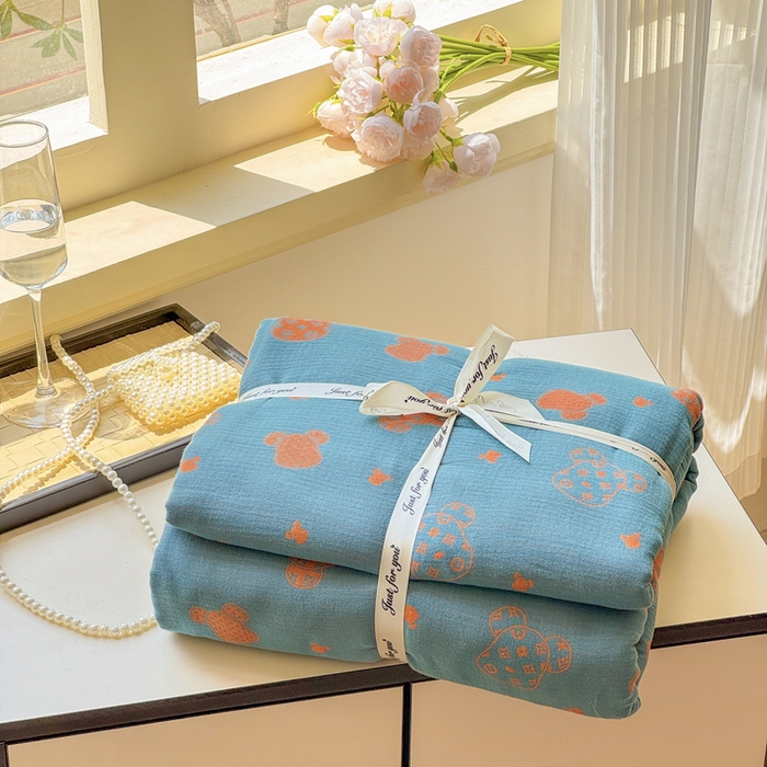 91家纺网 家纺一手货源 找家纺 江南春家纺【幻-暖纱】2025新款A类100%全棉色织提花双层纱四件套 【幻-暖纱】萌熊乐园-桔兰