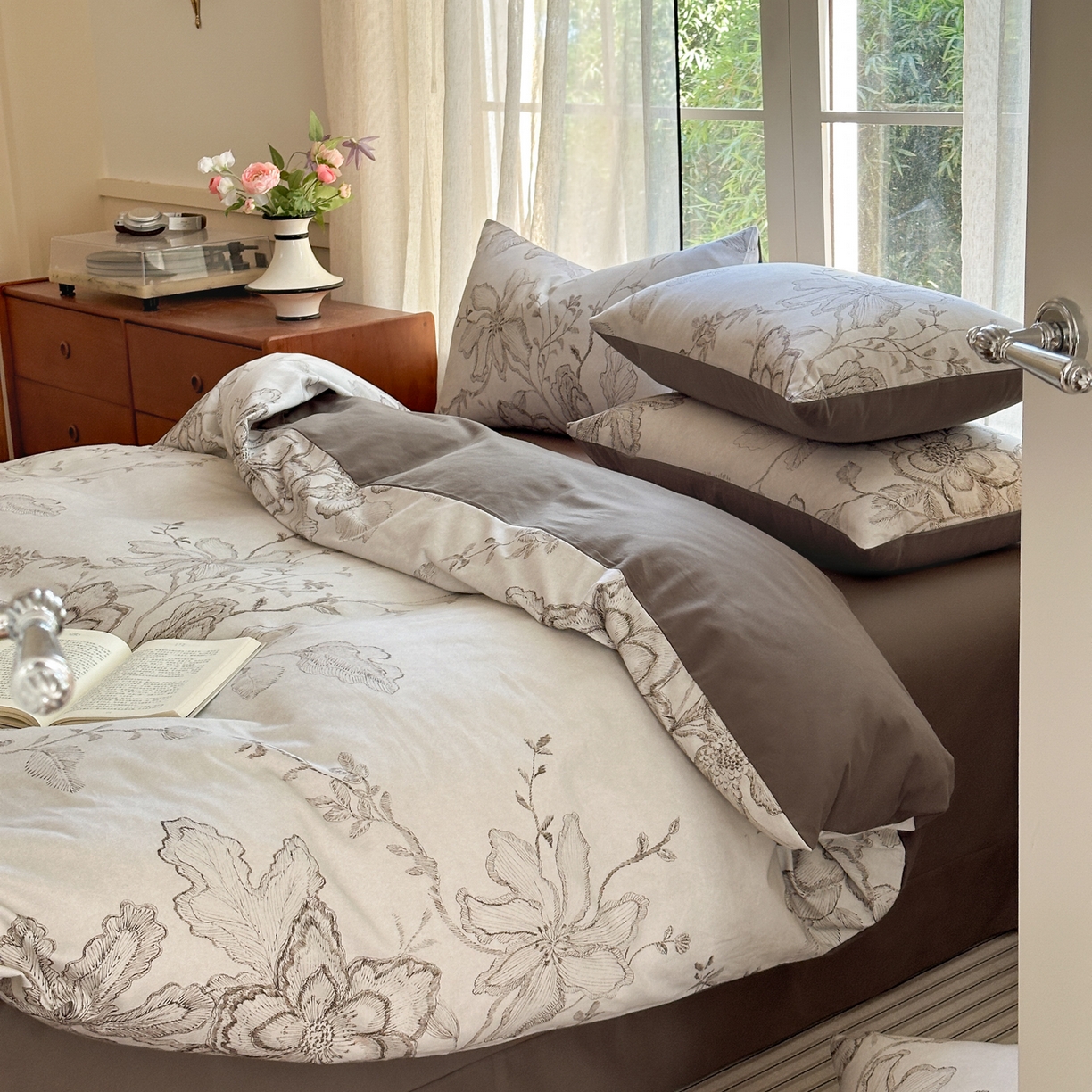 91家纺网 家纺一手货源 找家纺 优彩 2025新款数码印花全棉纯棉磨毛四件套 镜花水月