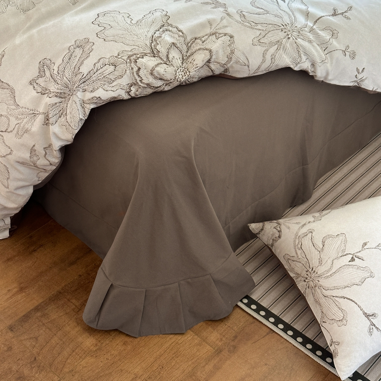 91家纺网 家纺一手货源 找家纺 优彩 2025新款数码印花全棉纯棉磨毛四件套 镜花水月