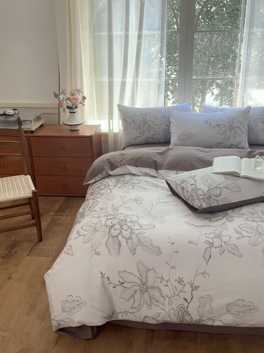 91家纺网 家纺一手货源 找家纺 优彩 2025新款数码印花全棉纯棉磨毛四件套 镜花水月