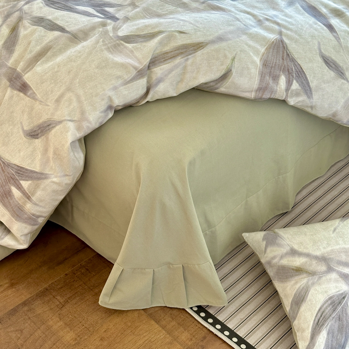 91家纺网 家纺一手货源 找家纺 优彩 2025新款数码印花全棉纯棉磨毛四件套 清风徐来