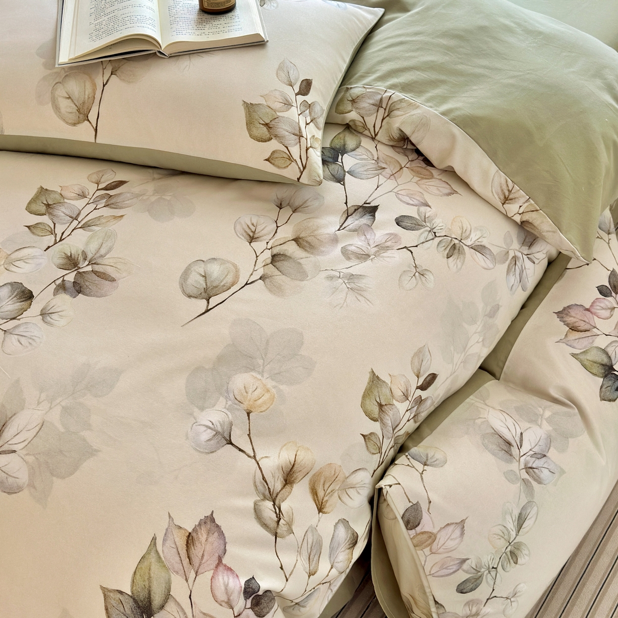 91家纺网 家纺一手货源 找家纺 优彩 2025新款数码印花全棉纯棉磨毛四件套 舒蔓枝