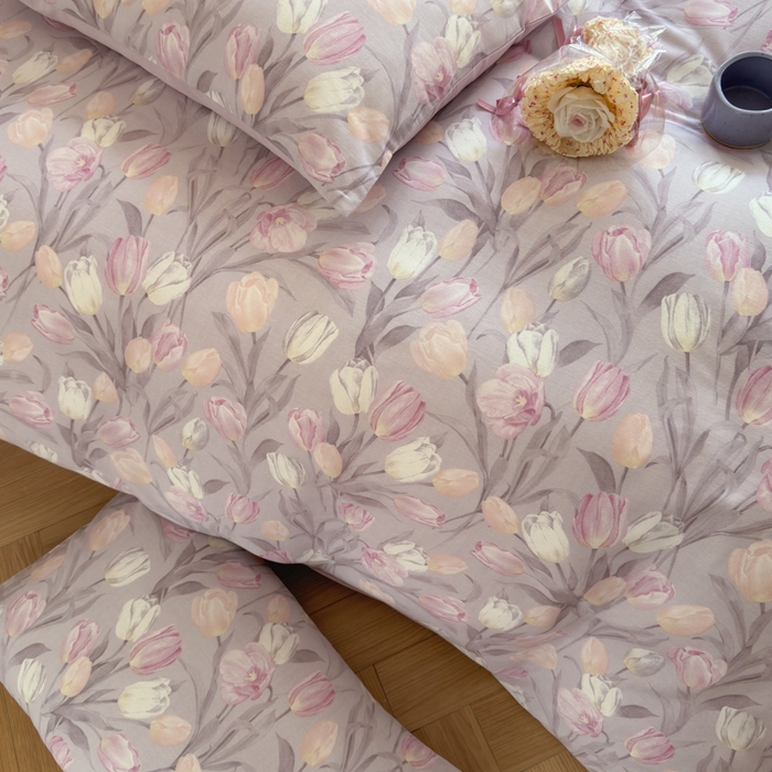 91家纺网 家纺一手货源 找家纺 优彩 2025新款数码印花全棉纯棉磨毛四件套 疏影