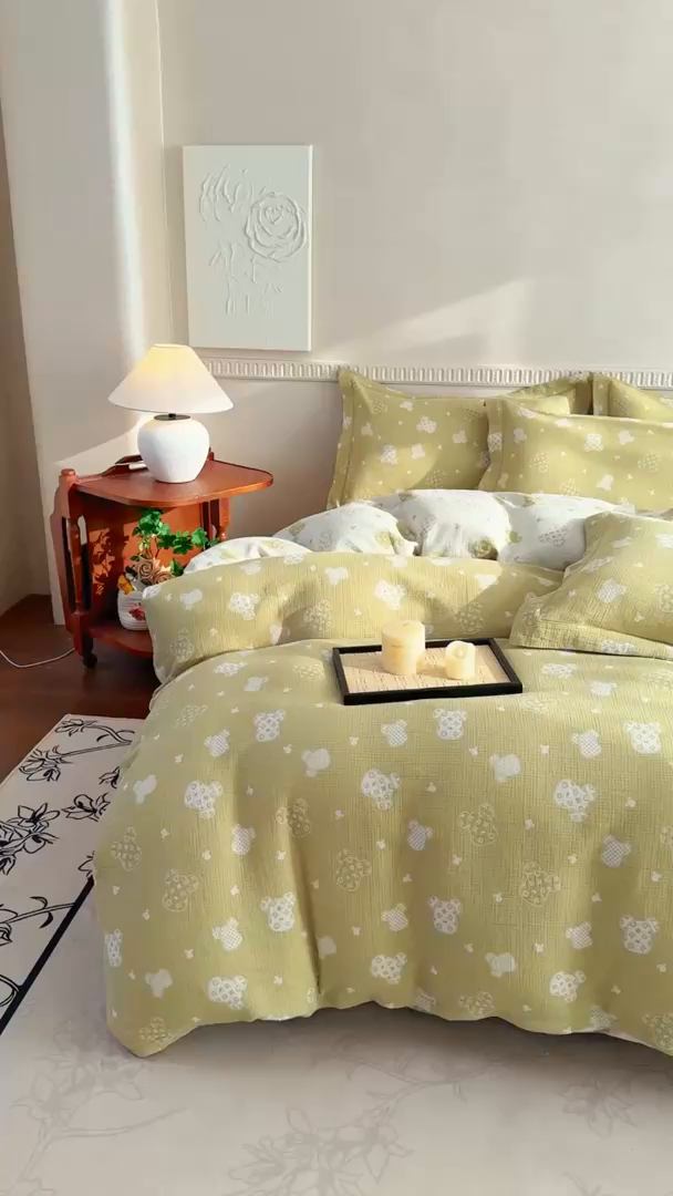 91家纺网 家纺一手货源 找家纺 江南春家纺【幻-暖纱】2025新款A类100%全棉色织提花双层纱四件套 【幻-暖纱】萌熊乐园-绿