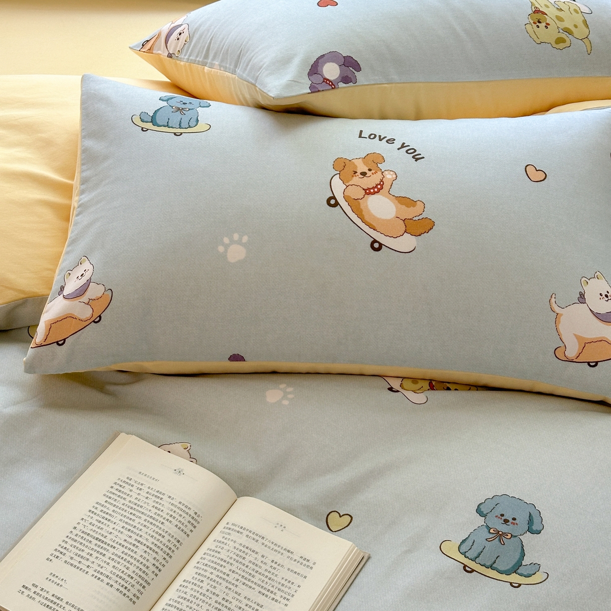 91家纺网 家纺一手货源 找家纺 优彩 2025新款数码印花全棉纯棉磨毛四件套 小狗当家