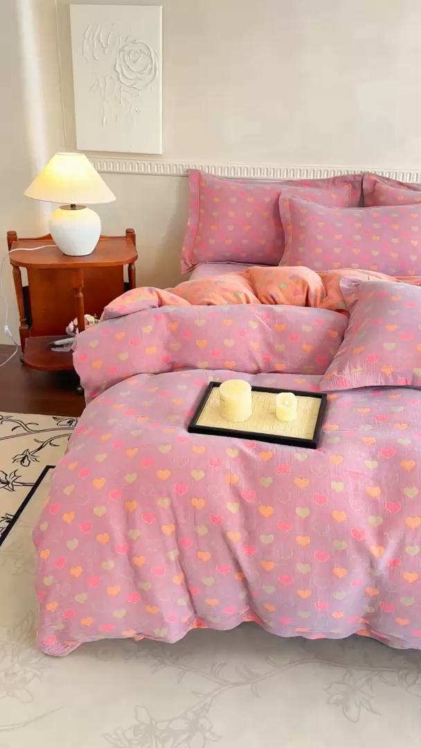 91家纺网 家纺一手货源 找家纺 江南春家纺【幻-暖纱】2025新款A类100%全棉色织提花双层纱四件套 【幻-暖纱】沁心-紫橙