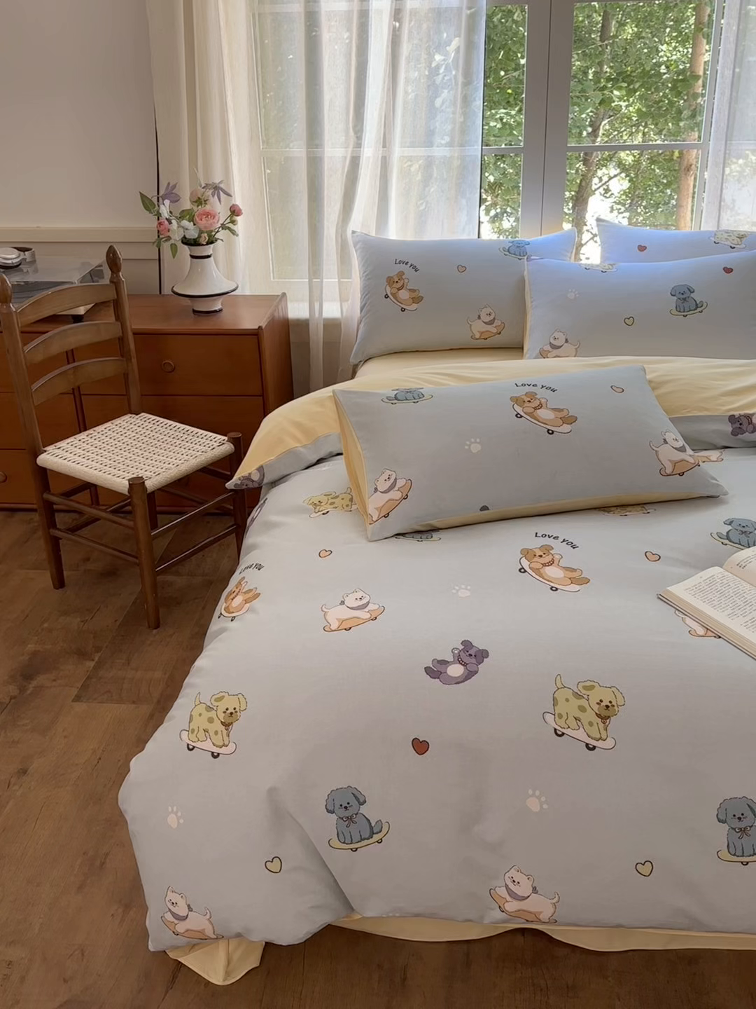 91家纺网 家纺一手货源 找家纺 优彩 2025新款数码印花全棉纯棉磨毛四件套 小狗当家