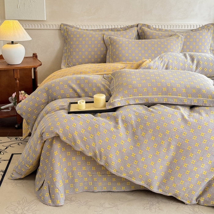 91家纺网 家纺一手货源 找家纺 江南春家纺【幻-暖纱】2025新款A类100%全棉色织提花双层纱四件套 【幻-暖纱】幸运草-紫黄