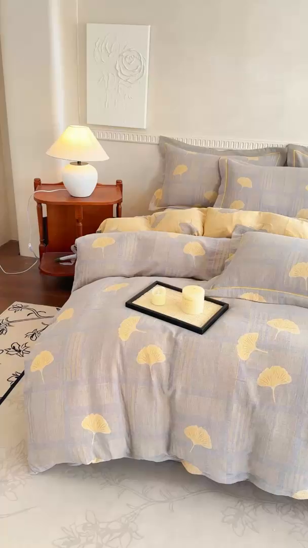 91家纺网 家纺一手货源 找家纺 江南春家纺【幻-暖纱】2025新款A类100%全棉色织提花双层纱四件套 【幻-暖纱】曲叶风-灰黄