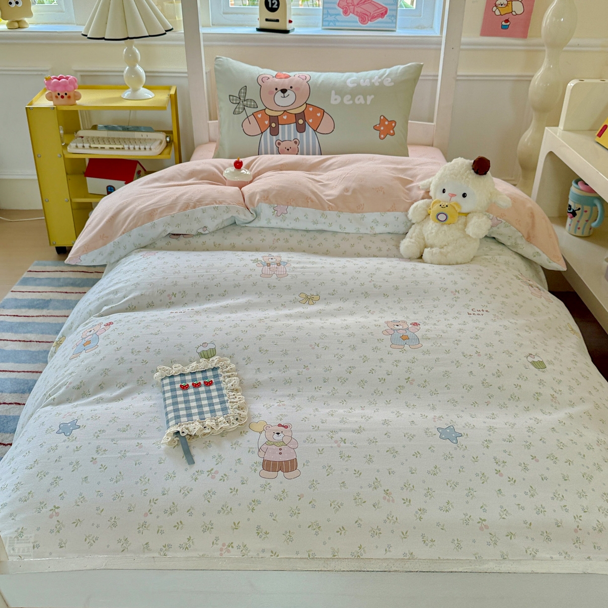 91家纺网 家纺一手货源 找家纺 曼陀罗 2025新款软软棉学生宿舍上下铺三件套 贝尔小熊