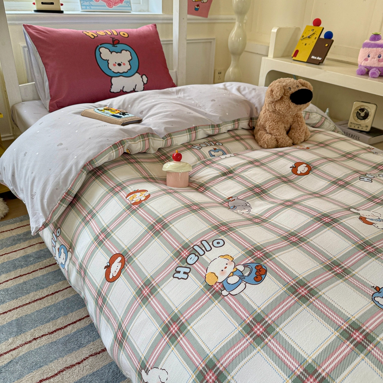 91家纺网 家纺一手货源 找家纺 曼陀罗 2025新款软软棉学生宿舍上下铺三件套 复古绿格狗