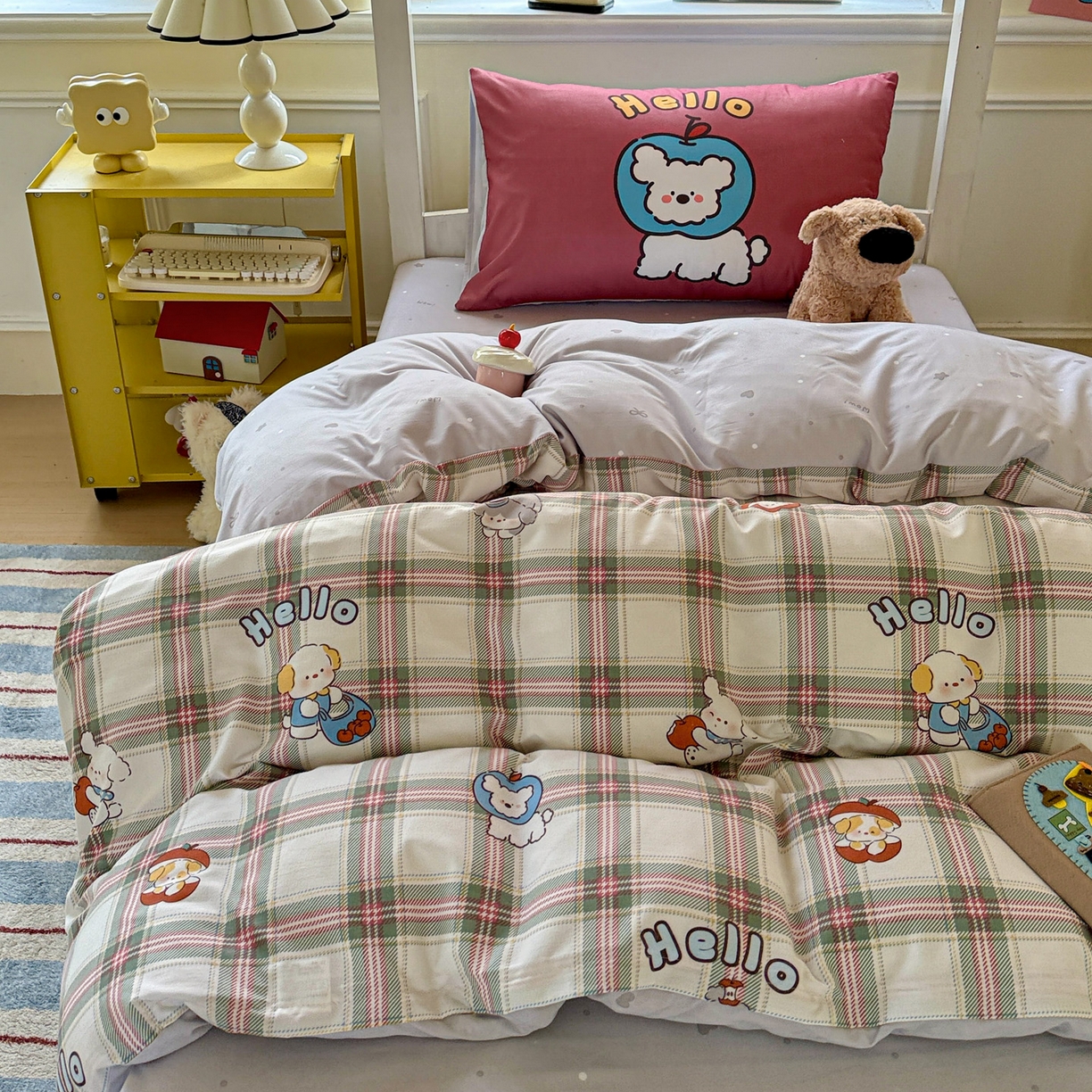 91家纺网 家纺一手货源 找家纺 曼陀罗 2025新款软软棉学生宿舍上下铺三件套 复古绿格狗