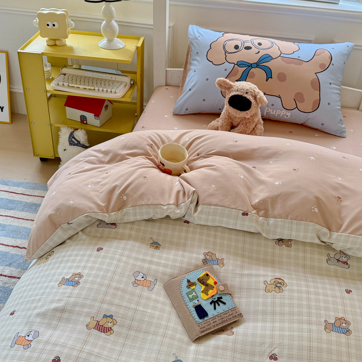 91家纺网 家纺一手货源 找家纺 曼陀罗 2025新款软软棉学生宿舍上下铺三件套 格子萌狗