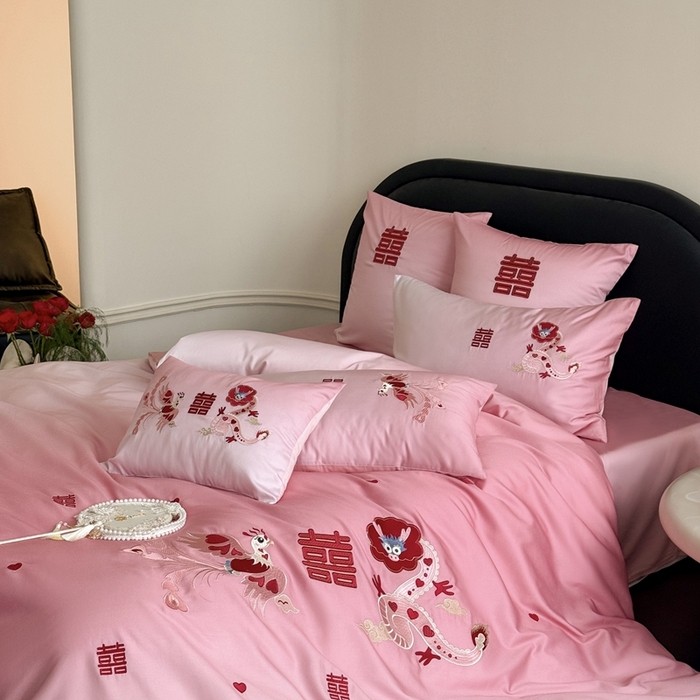 91家纺网 家纺一手货源 找家纺 （总）江涞 2025新款长绒棉数码印花刺绣四件套--小美满