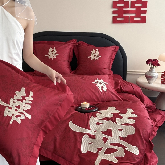 91家纺网 家纺一手货源 找家纺 （总）江涞 2025新款长绒棉数码印花刺绣四件套--合欢-金