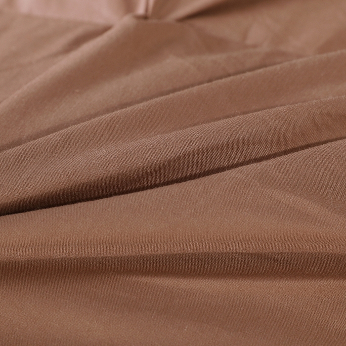 91家纺网 家纺一手货源 找家纺 四川牛皮席 2025新款温暖轻盈东北95白鹅绒被扭花款 200*230-6斤 咖色