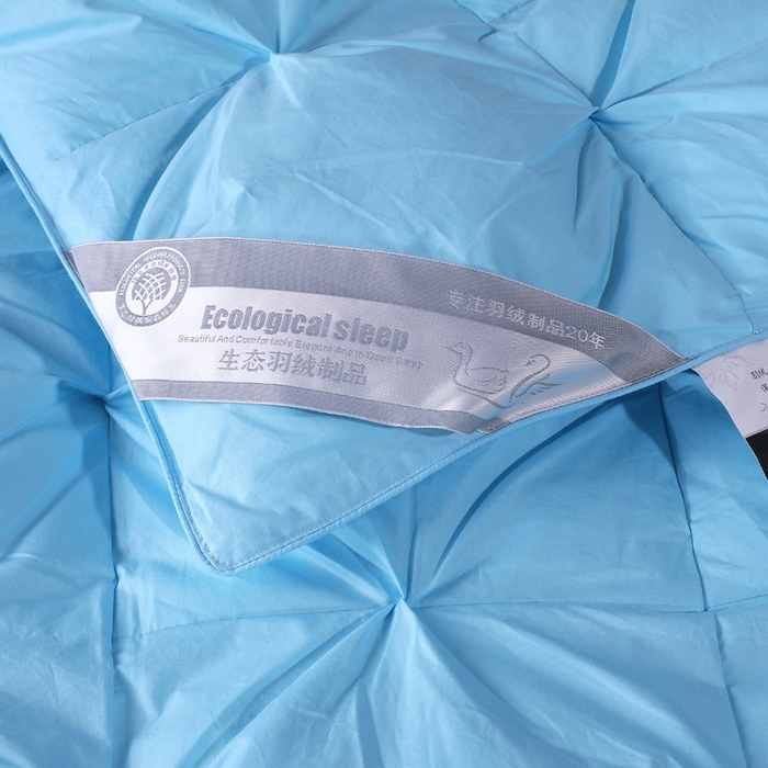 91家纺网 家纺一手货源 找家纺 四川牛皮席 2025新款温暖轻盈东北95白鹅绒被扭花款 200*230-6斤 蓝色