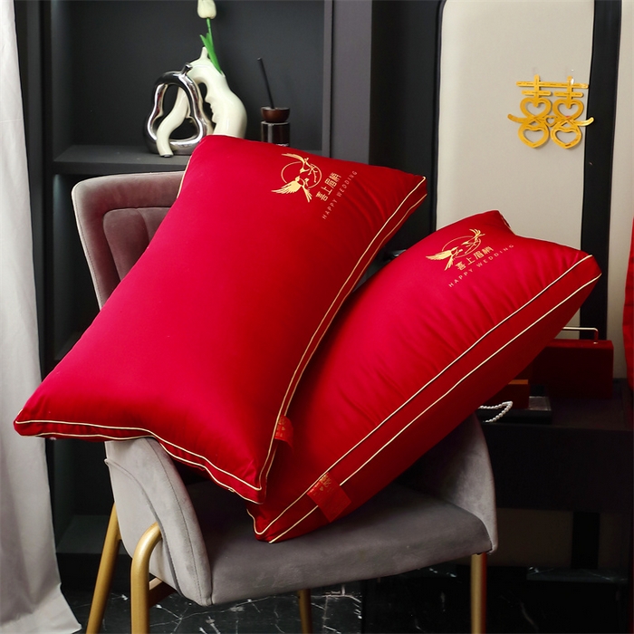 91家纺网 家纺一手货源 找家纺 糖果枕芯2025新款婚庆大红全棉枕芯结婚压床陪嫁 喜上眉梢
