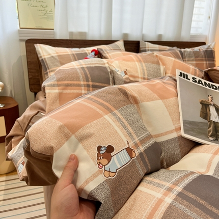 91家纺网 家纺一手货源 找家纺 （总）莱登卡奴 2025新款A类100%全棉磨毛条格卡通系列四件套