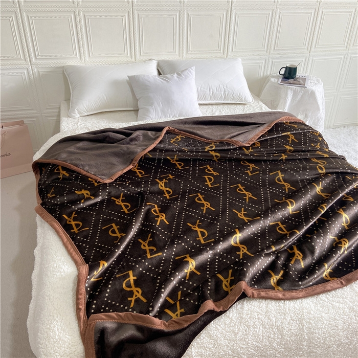 91家纺网 家纺一手货源 找家纺 卡奥2025AB版云貂绒毛毯直播爆款法莱绒休闲盖毯沙发毯午睡毯空调毯子 迷棕