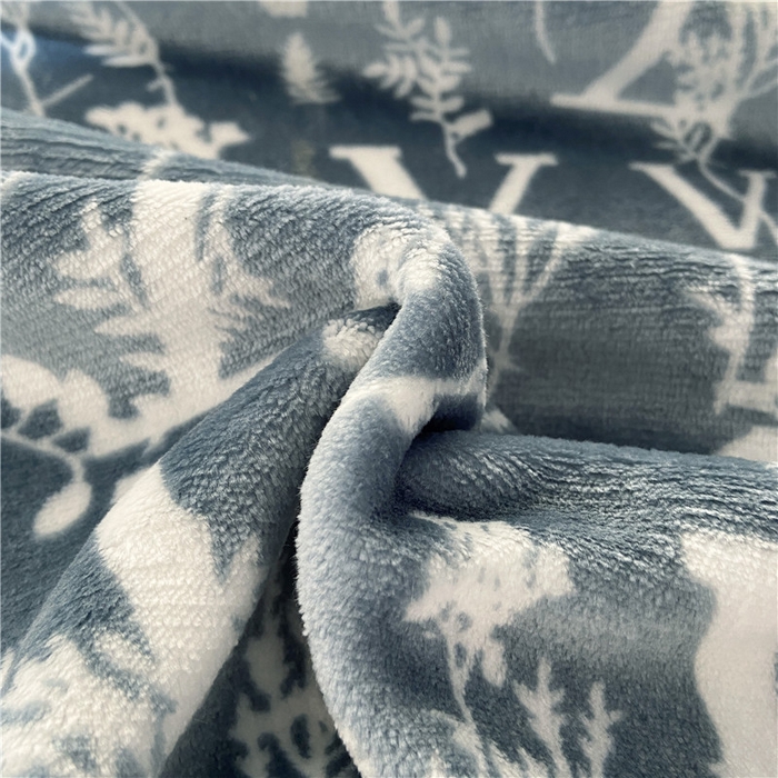 91家纺网 家纺一手货源 找家纺 卡奥2025AB版云貂绒毛毯直播爆款法莱绒休闲盖毯沙发毯午睡毯空调毯子 蓝雾