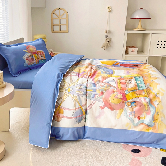 91家纺网 家纺一手货源 找家纺 梵赫 2025新款A类儿童数码卡通亲肤幼儿园套件三件套-星梦 摩天轮-蓝